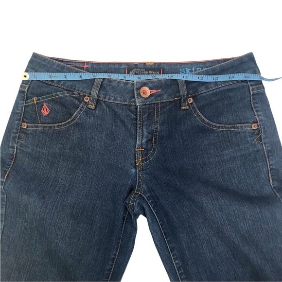 NWOT Volcom  Skinny Jean Regular Wash Boot Cut Ladies 7 - Picture 9 of 10
